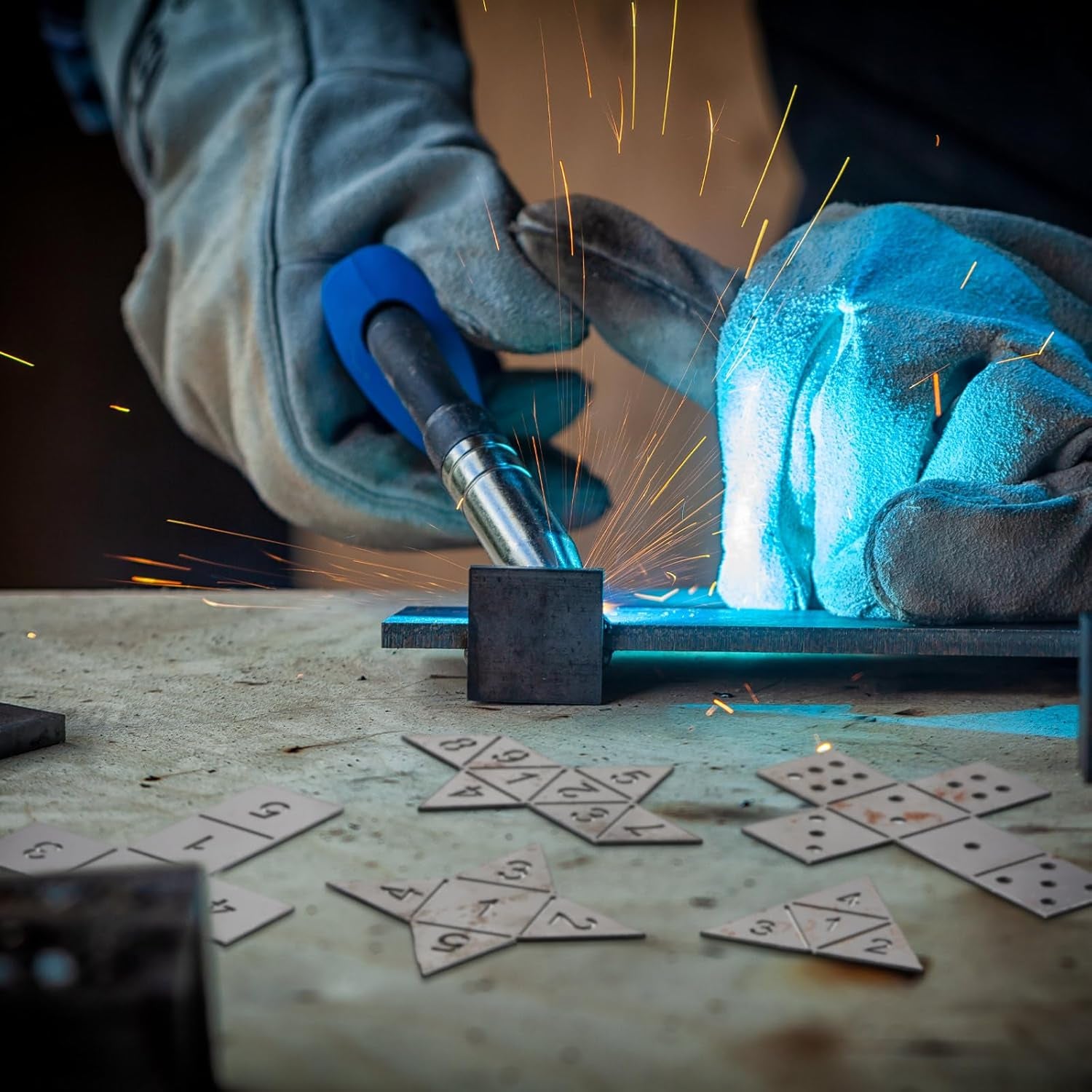 5 Pieces Welding Practice Kit Steel 16 Gauge Dice Welding Coupons DIY Equipment Mild Triangle Plate for Beginners TIG MIG Gas Arc Stick Practice Training Accessories Tools, 5 Styles